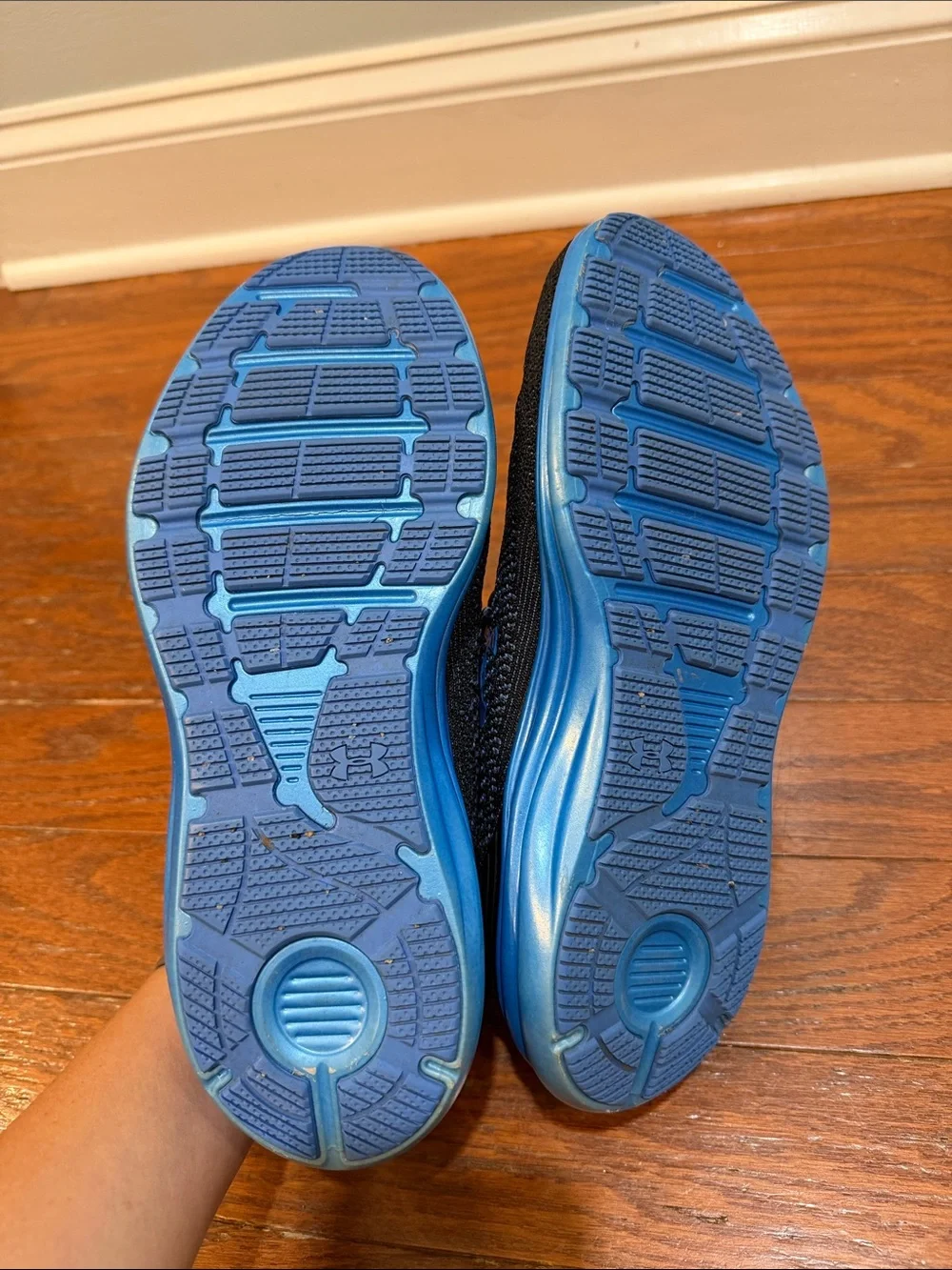 Under Armour Men’s liquify size 9